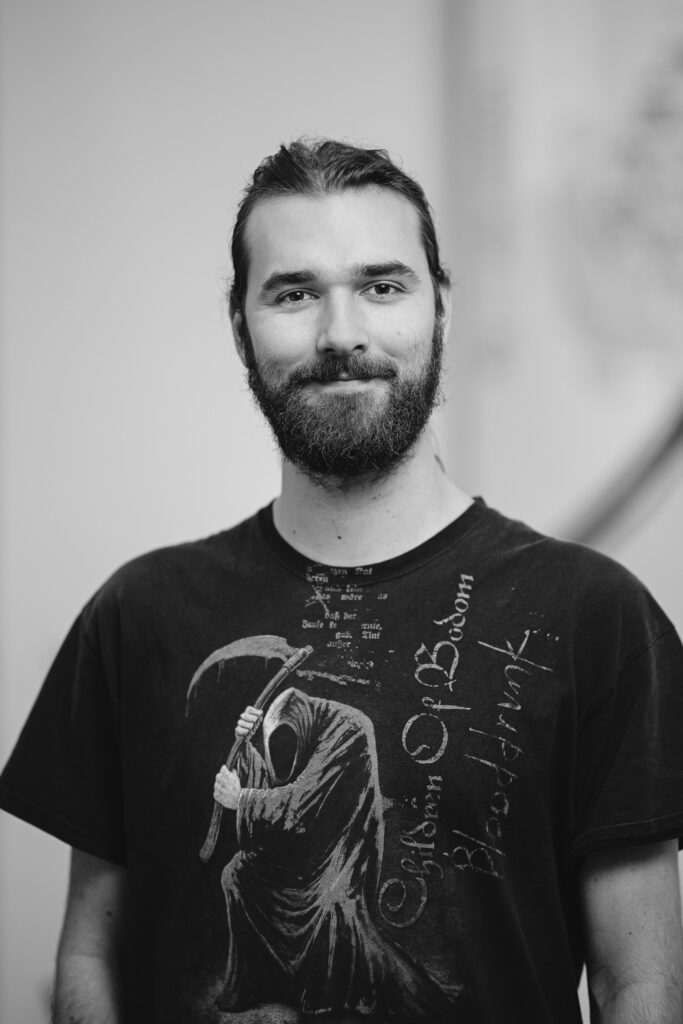Peter Juelsgaard - Magenta
